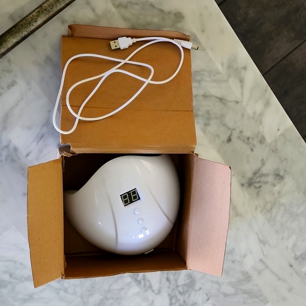 36 W Nail Light (NEW)